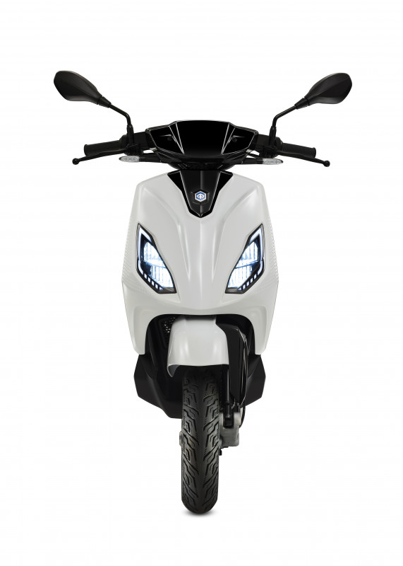 Piaggio EINS Fahrzeug