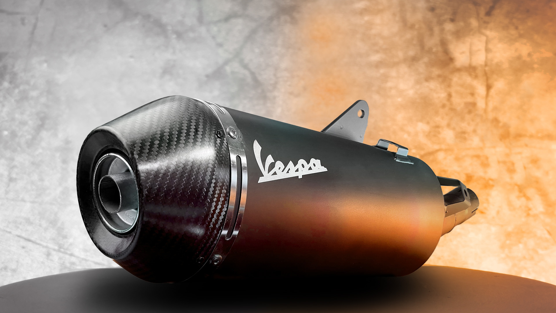 Vespa Sportauspuff - Montage auf einer GTS300 SuperTech